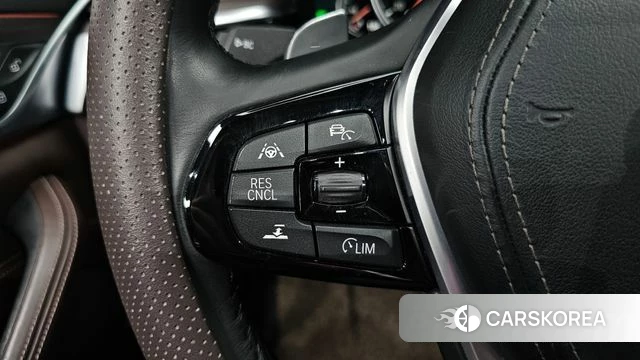 BMW 5 Series (G30) id 4521007 из Кореи 24