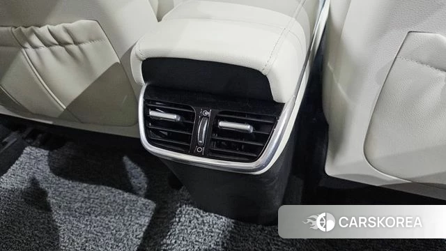 Hyundai The New Grandeur IG Hybrid id 4249434 из Кореи 24