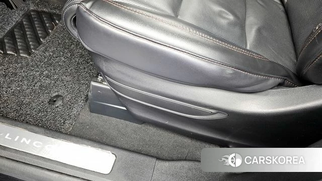 Lincoln Aviator 2nd generation id 4222995 из Кореи 24