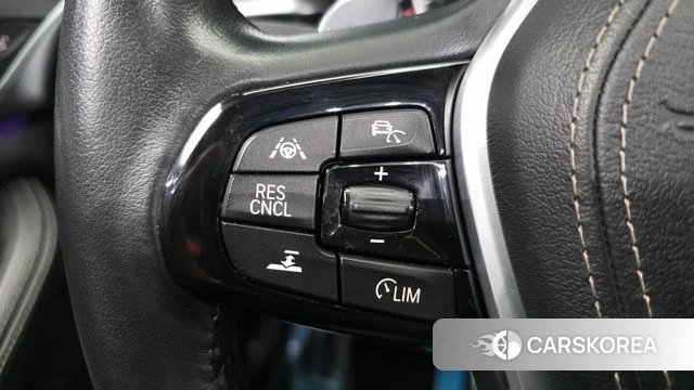 BMW 5 Series (G30) id 4850131 из Кореи 24