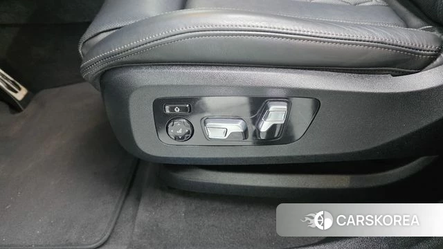 BMW X6 (G06) id 4675554 из Кореи 24