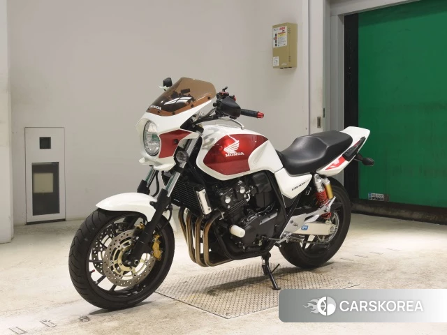 Проданный Honda CB400SF 2016 из Японии, фото 4