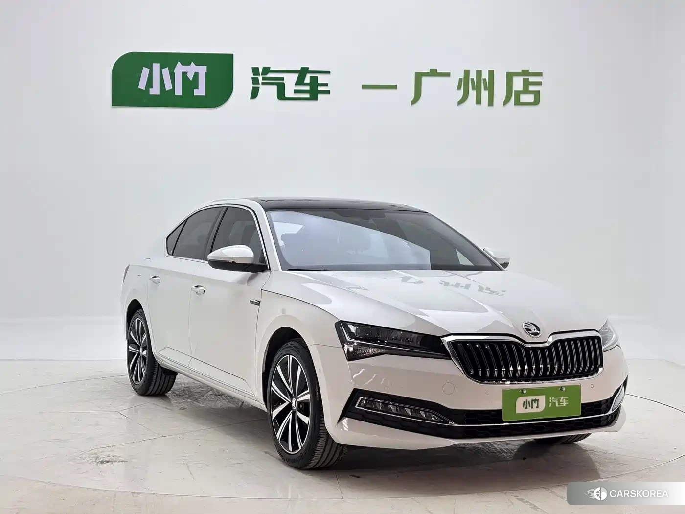 Skoda Superb id 4601761 из Китая 24