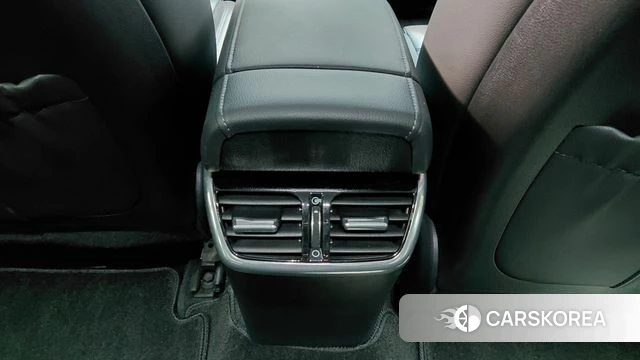 Hyundai The New Grandeur IG Hybrid id 4428497 из Кореи 24