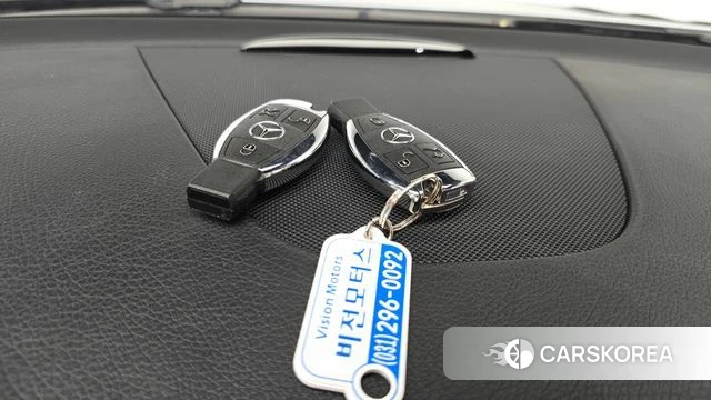 Mercedes-Benz SLC-Class R172 id 4459009 из Кореи 24