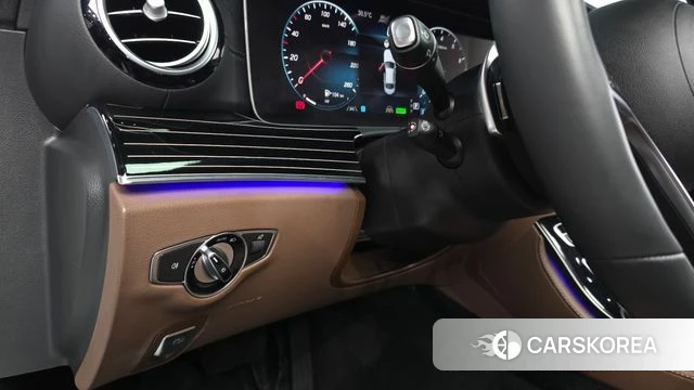 Mercedes-Benz E-Class W213 id 4764111 из Кореи 24
