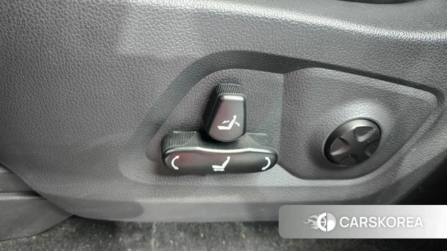 Ssangyong Rexton Sports id 4188347 из Кореи 24