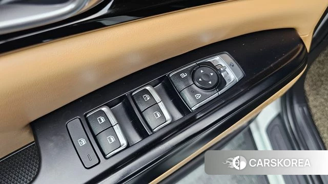 Kia Carnival 4th generation id 4249612 из Кореи 24