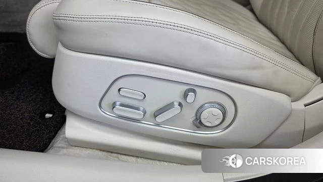 Genesis G90 (RS4) id 4898980 из Кореи 24