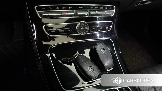Mercedes-Benz E-Class W213 id 4722327 из Кореи 24