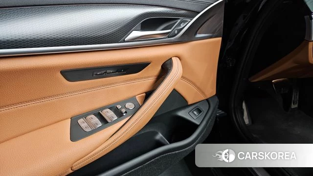BMW 5 Series (G30) id 4540883 из Кореи 24