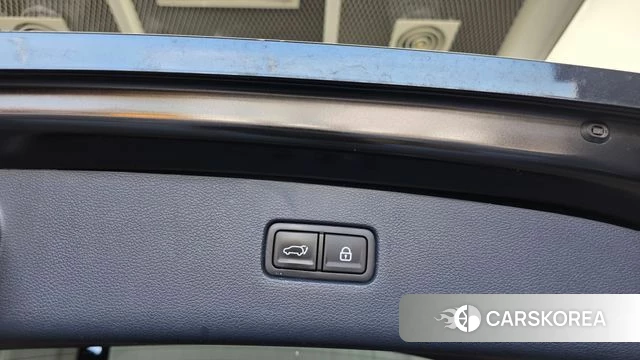 Genesis GV80 id 4900030 из Кореи 24