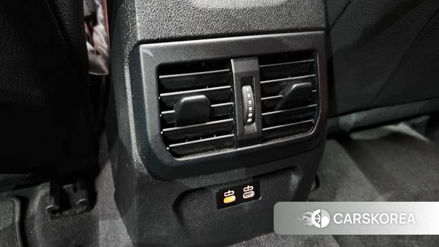 BMW 1 Series (F40) id 4774651 из Кореи 24