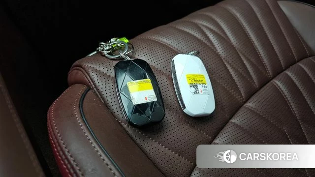 Genesis G90 (RS4) id 4740485 из Кореи 24