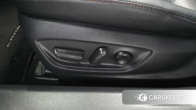 Toyota Camry (XV70) id 4765168 из Кореи 24