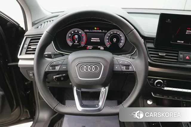 Audi Q5L id 4313696 из Китая 24