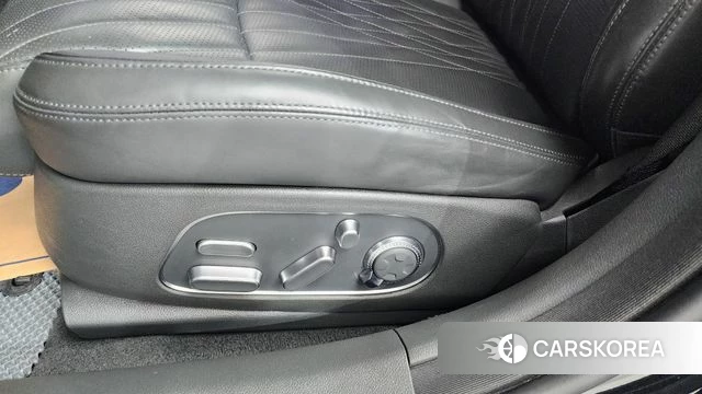 Genesis G90 (RS4) id 4382204 из Кореи 24