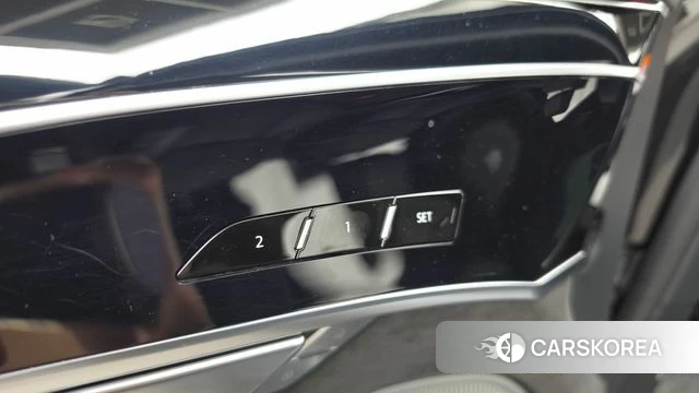 Audi A8 (D5) id 4736258 из Кореи 24