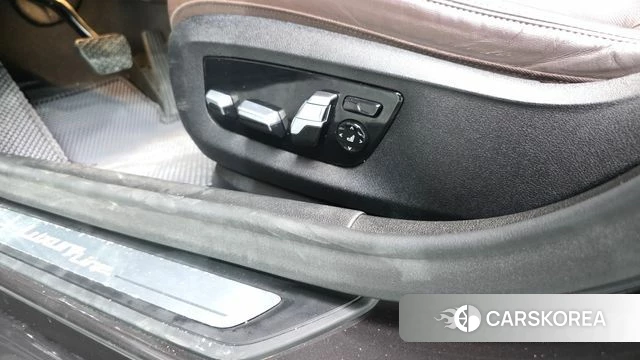 BMW 5 Series (G30) id 4658289 из Кореи 24