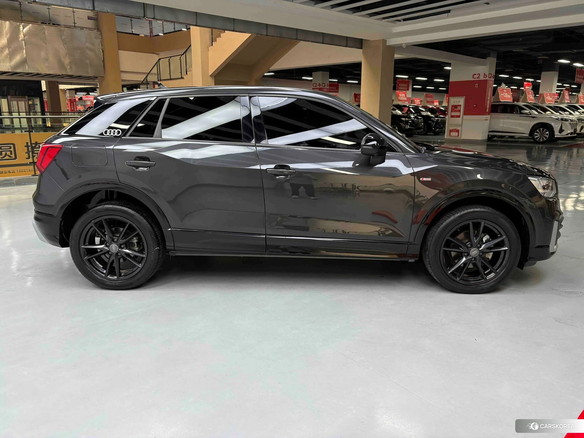 Audi Q2L id 4510600 из Китая 24