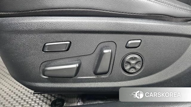 Hyundai The New Grandeur IG id 4293181 из Кореи 24