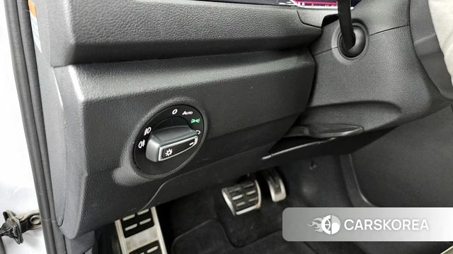 Volkswagen T-Roc id 4389522 из Кореи 24