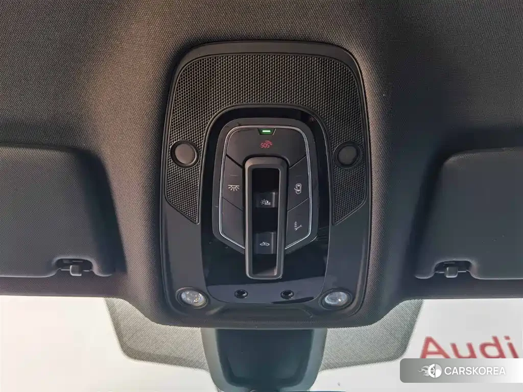 Audi Q5L id 4629461 из Китая 24