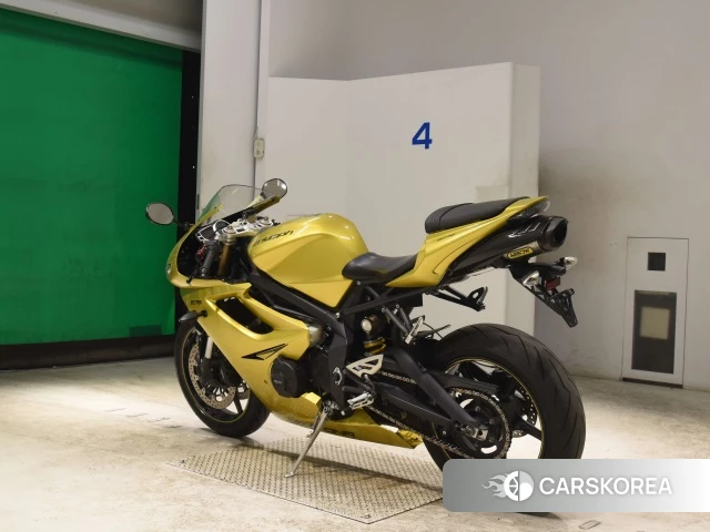 Triumph DAYTONA 675SE id 3946627 из Японии 24