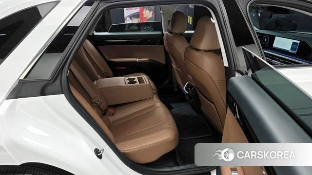 Hyundai Grandeur Hybrid (GN7) id 4194535 из Кореи 24