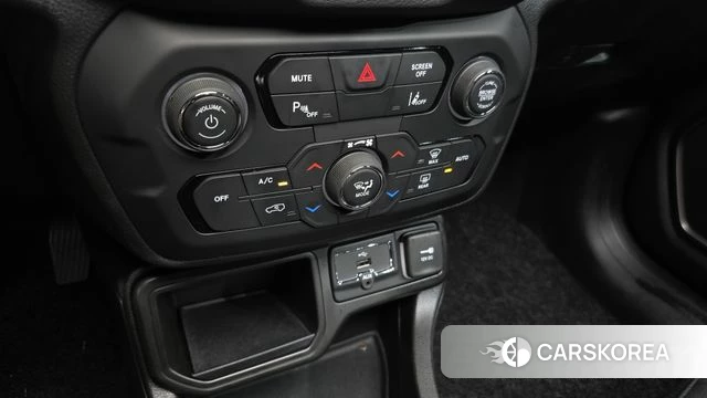 Jeep Renegade id 4665397 из Кореи 23