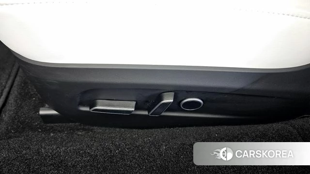 Tesla Model 3 id 4686833 из Кореи 24
