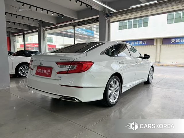 Honda Accord id 4299858 из Китая 24