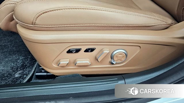 Hyundai Grandeur Hybrid (GN7) id 4194767 из Кореи 24