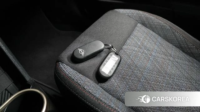 Mini Cooper C 4th generation id 4612141 из Кореи 24