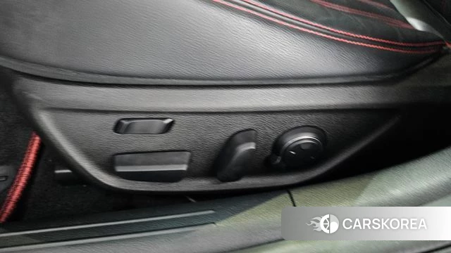 Genesis The New G70 id 4249743 из Кореи 24