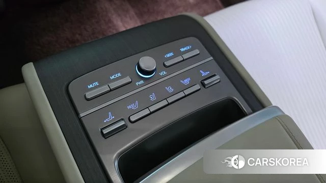 Hyundai Grandeur (GN7) id 4469356 из Кореи 24