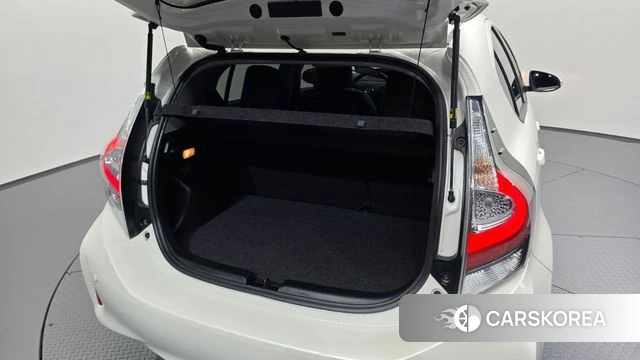 Toyota Prius C id 4482764 из Кореи 24