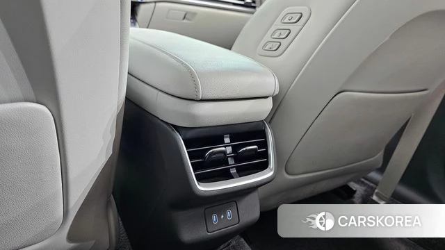Hyundai Grandeur (GN7) id 4302827 из Кореи 24