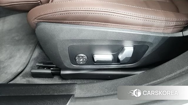 BMW i4 id 4560989 из Кореи 24