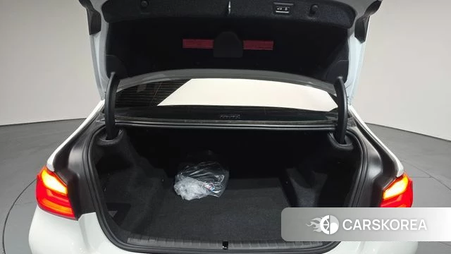 BMW 5 Series (G30) id 4225305 из Кореи 24