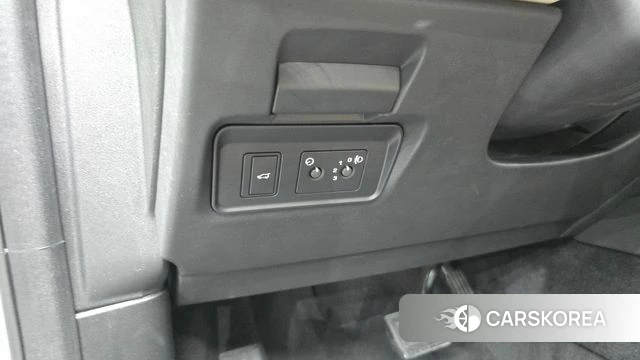 Land Rover Discovery Sports 2nd Generation id 4589873 из Кореи 24