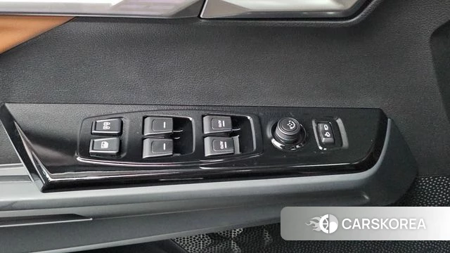 Ssangyong Torres id 4409000 из Кореи 24