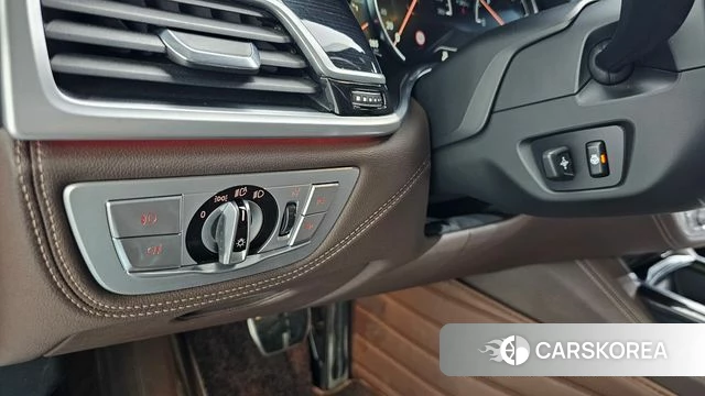 BMW 7 Series (G11) id 4672357 из Кореи 24