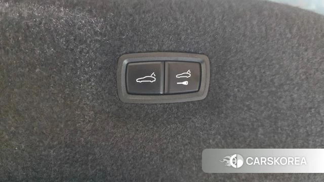 Porsche Taycan id 4429568 из Кореи 24