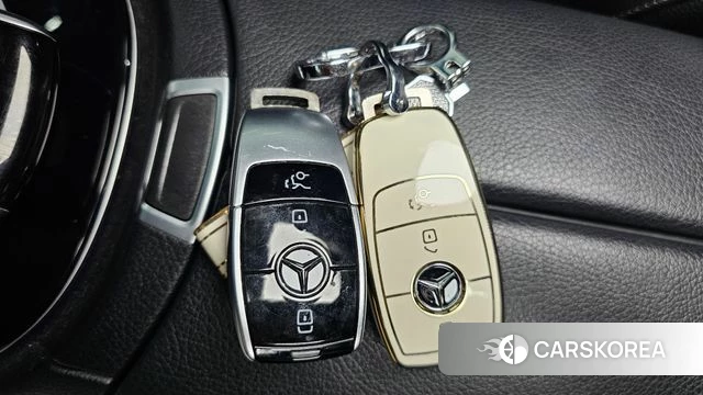 Mercedes-Benz E-Class W213 id 4477362 из Кореи 24