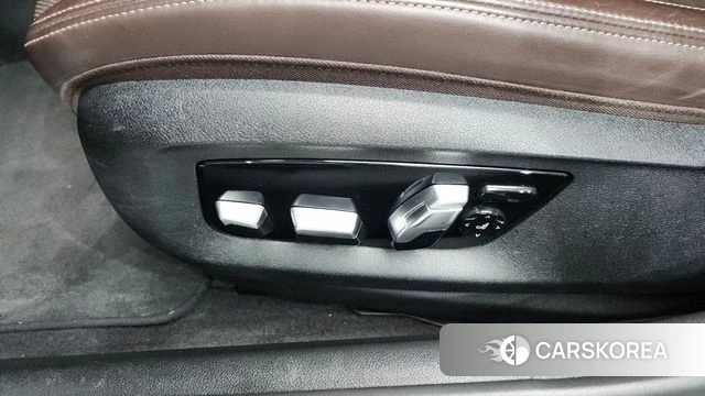 BMW 5 Series (G30) id 4459604 из Кореи 24