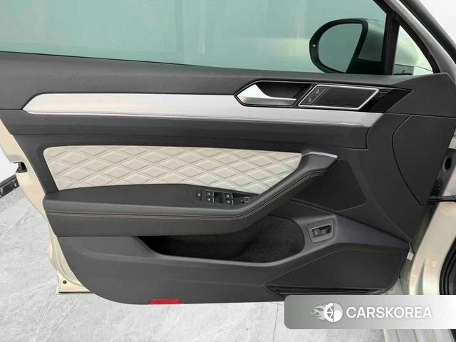 Volkswagen Magotan id 3890114 из Китая 24