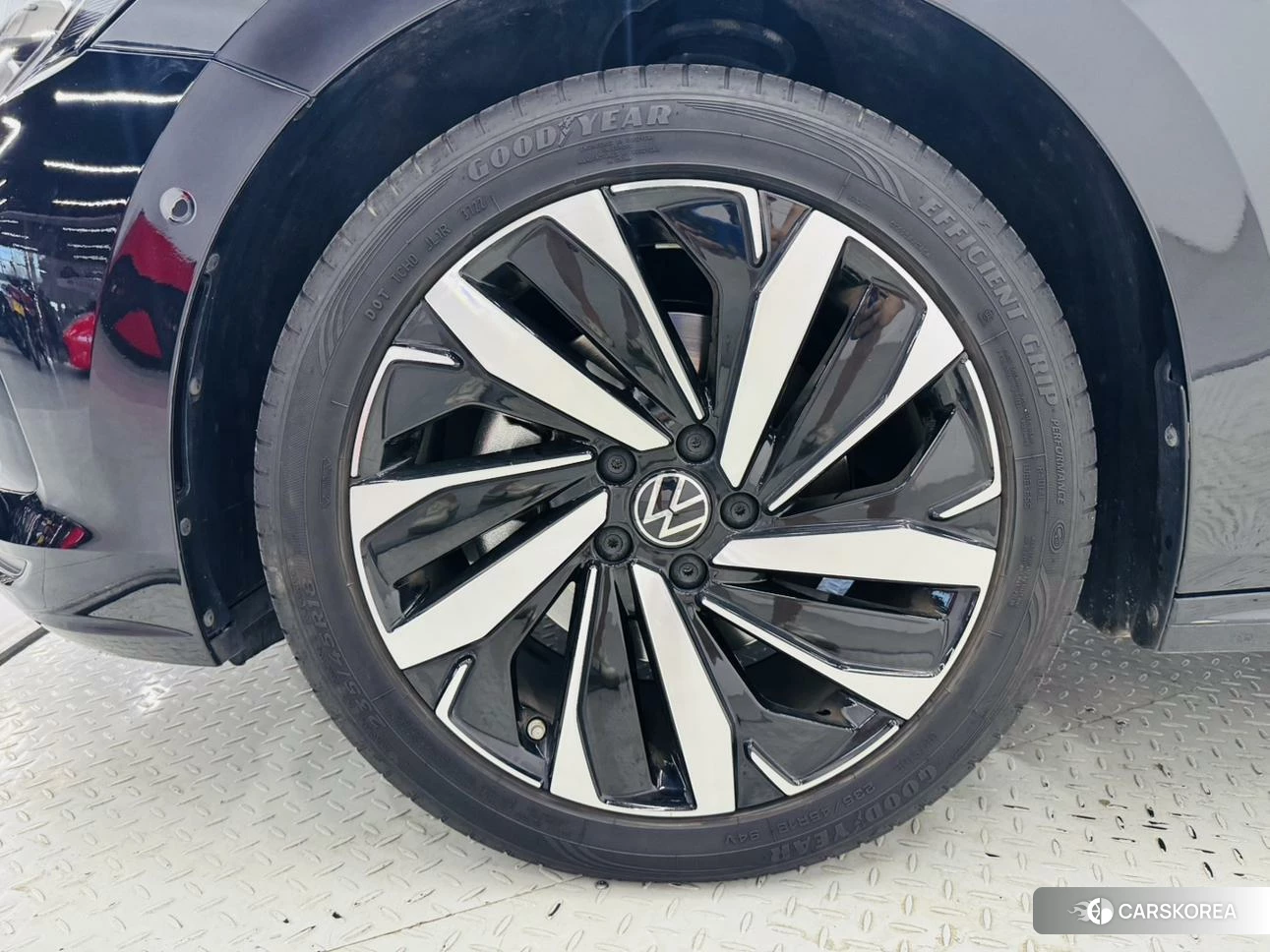 Volkswagen Passat id 4505039 из Китая 24