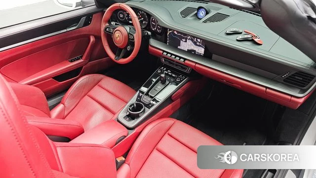 Porsche 911(992) id 4677363 из Кореи 24