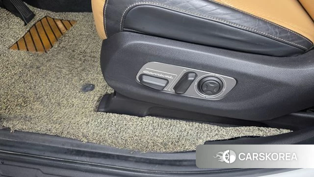 Kia Carnival 4th generation id 4293972 из Кореи 24